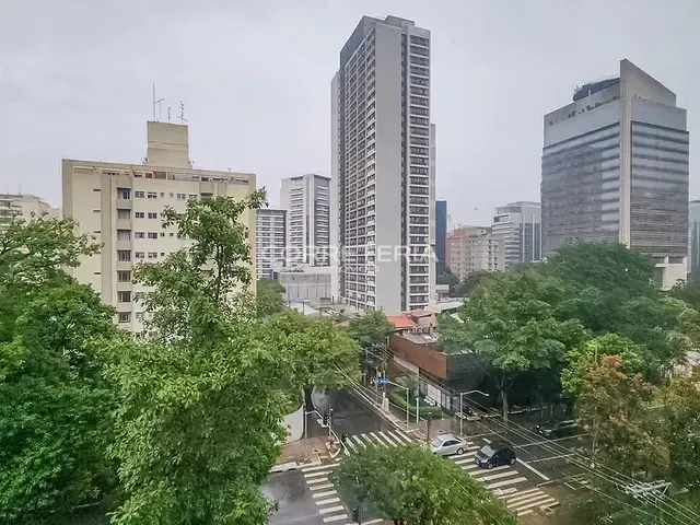 Apartamento 3 quartos e 3 banheiros, à venda, no bairro Vila Olímpia em São Paulo