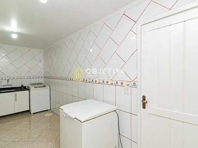 Casa 3 quartos e 3 banheiros, à venda, no bairro Parque Santa Fé em Porto Alegre