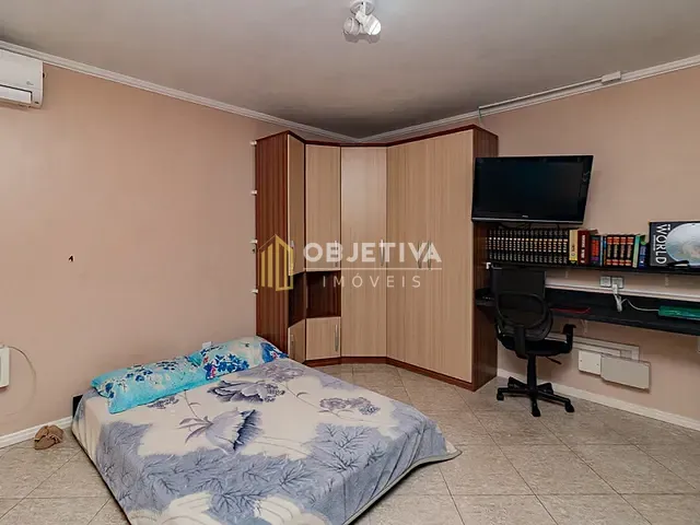 Casa 3 quartos e 3 banheiros, à venda, no bairro Parque Santa Fé em Porto Alegre