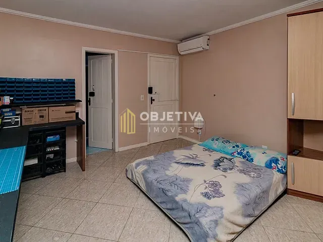 Casa 3 quartos e 3 banheiros, à venda, no bairro Parque Santa Fé em Porto Alegre