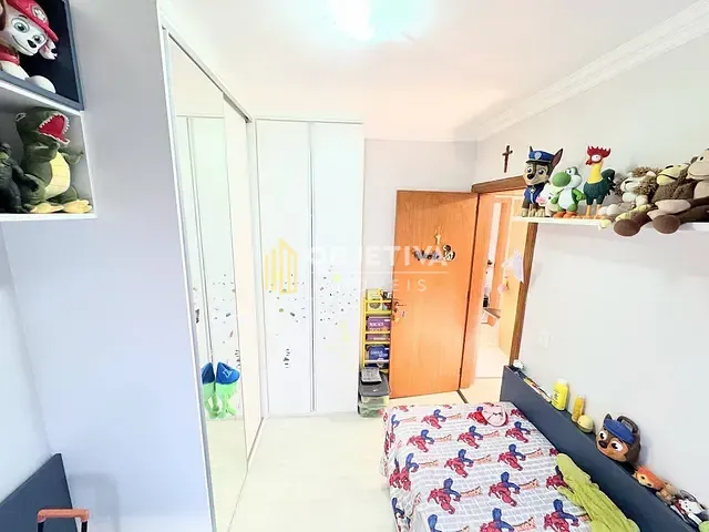 Apartamento 2 quartos e 2 banheiros, à venda, no bairro Cristal em Porto Alegre