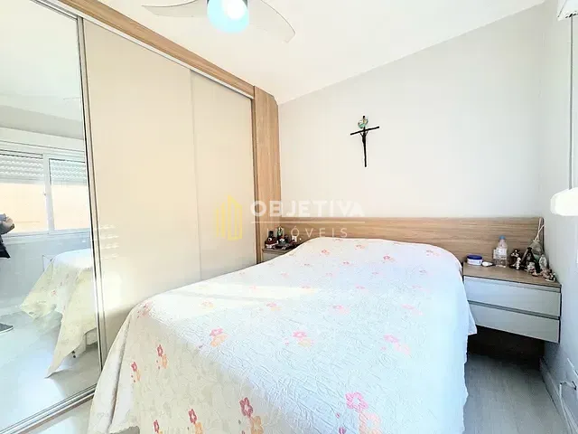 Apartamento 2 quartos e 2 banheiros, à venda, no bairro Cristal em Porto Alegre