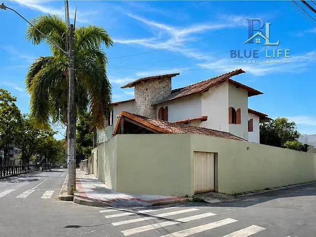 Casa 4 quartos e 6 banheiros, à venda, no bairro Soteco em Vila Velha