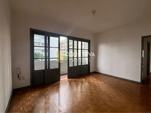 Apartamento 3 quartos e 2 banheiros, à venda, no bairro Centro Histórico em Porto Alegre