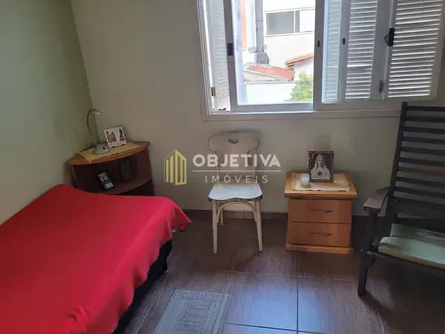Casa 2 quartos e 2 banheiros, à venda, no bairro Ipanema em Porto Alegre