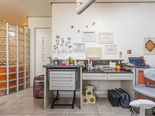 Sala à venda, no bairro Perdizes em São Paulo