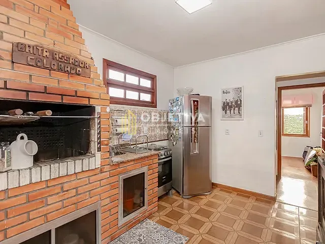 Casa 4 quartos e 3 banheiros, à venda, no bairro Passo da Areia em Porto Alegre