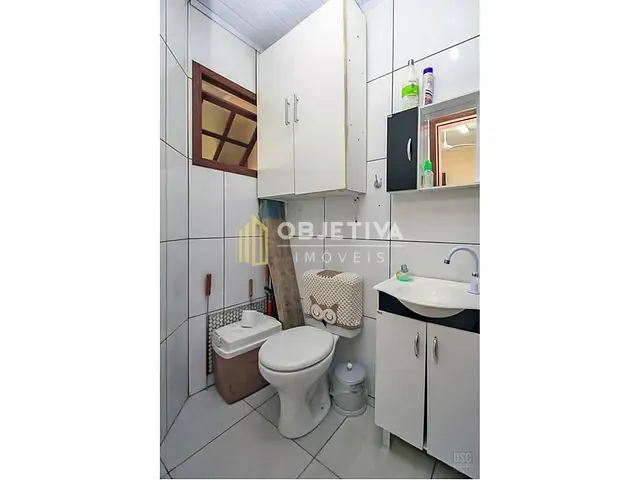 Casa 3 quartos e 3 banheiros, à venda, no bairro Guarujá em Porto Alegre
