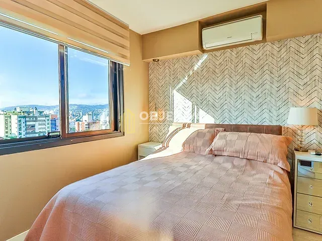 Apartamento 3 quartos e 4 banheiros, à venda, no bairro Petrópolis em Porto Alegre