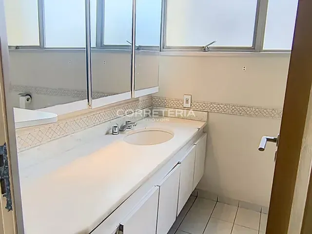 Apartamento 2 quartos e 3 banheiros, à venda, no bairro Itaim Bibi em São Paulo