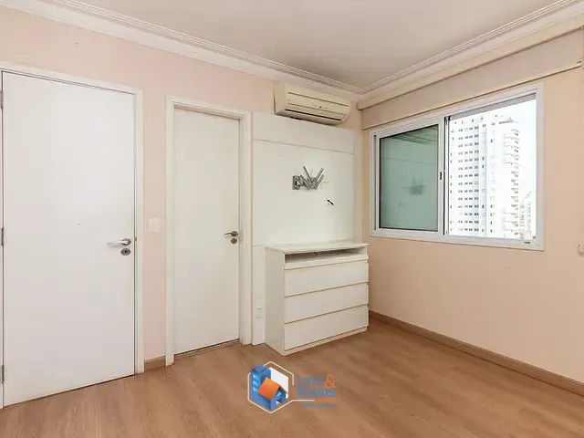 Apartamento 3 quartos e 4 banheiros, à venda, no bairro Vila Gumercindo em São Paulo