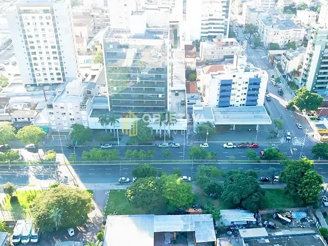 Terreno à venda, no bairro Santana em Porto Alegre