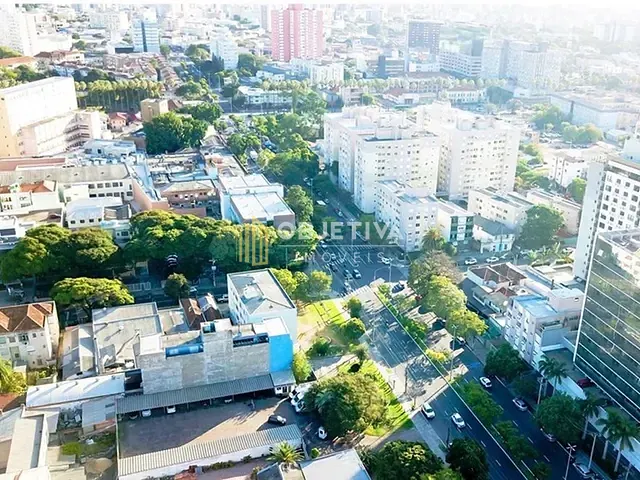 Terreno à venda, no bairro Santana em Porto Alegre