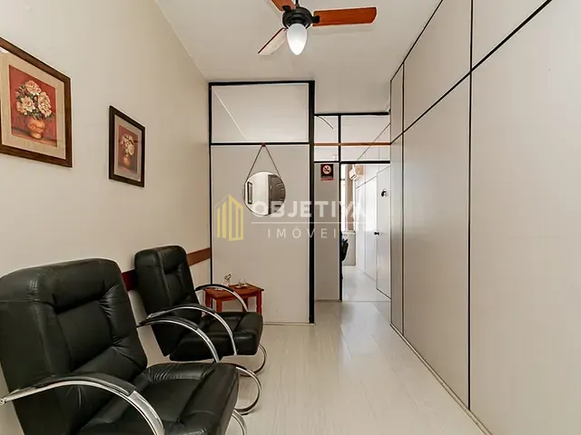 Sala à venda, no bairro Centro Histórico em Porto Alegre