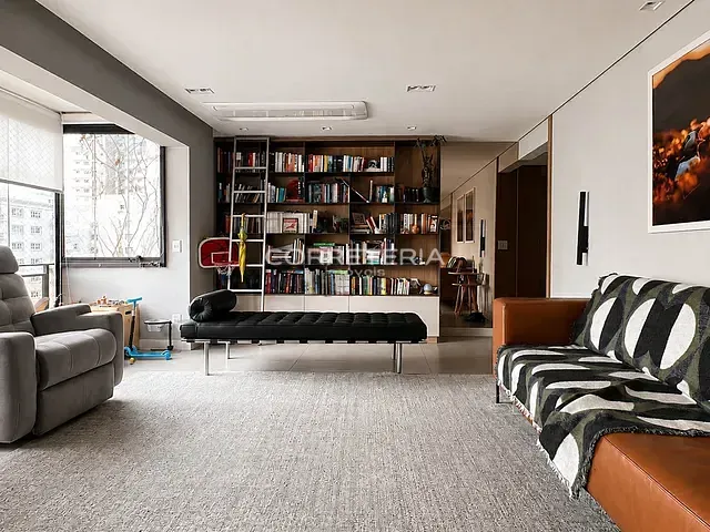 Apartamento 3 quartos e 7 banheiros, à venda, no bairro Moema em São Paulo