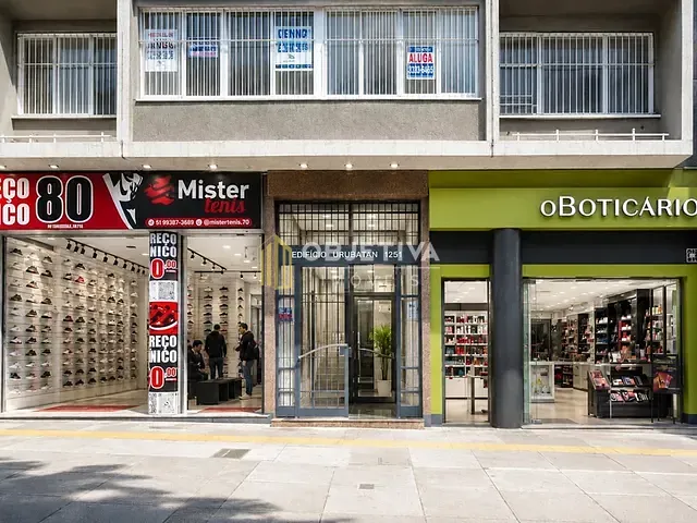 Sala à venda, no bairro Centro Histórico em Porto Alegre
