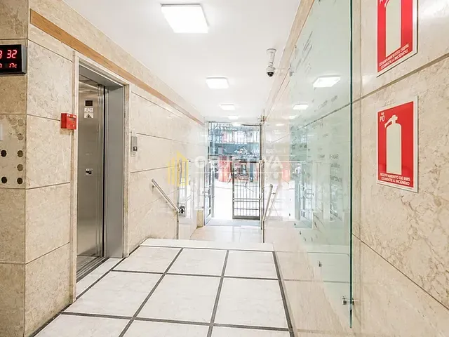 Sala à venda, no bairro Centro Histórico em Porto Alegre