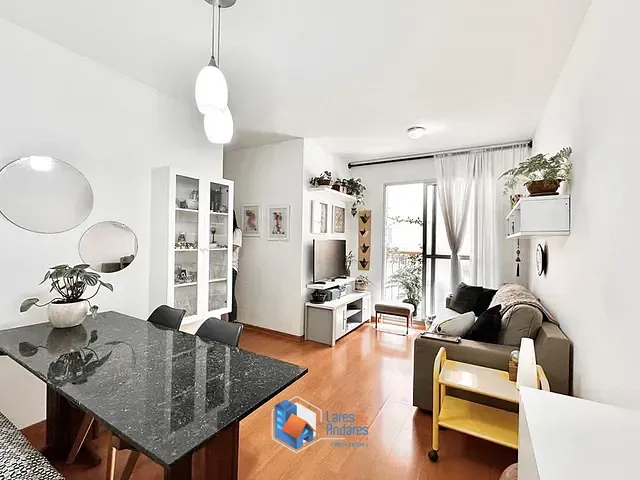 Apartamento 3 quartos e 2 banheiros, à venda, no bairro Cambuci em São Paulo