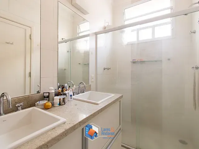 Casa 4 quartos e 6 banheiros, à venda, no bairro Sumaré em São Paulo