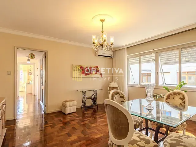 Apartamento 3 quartos e 2 banheiros, à venda, no bairro Menino Deus em Porto Alegre