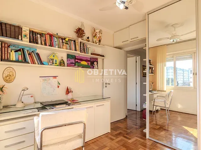 Apartamento 3 quartos e 2 banheiros, à venda, no bairro Menino Deus em Porto Alegre