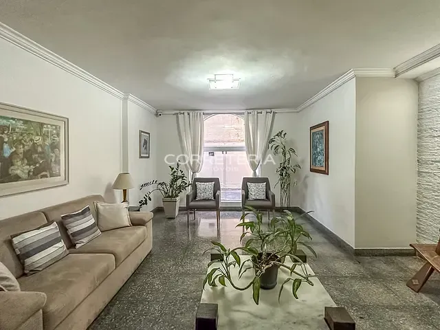 Apartamento 2 quartos e 1 banheiro, à venda, no bairro Moema em São Paulo