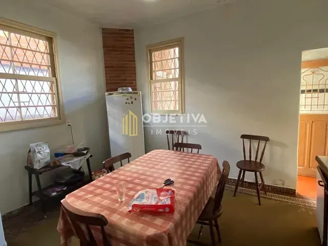 Casa 3 quartos e 2 banheiros, à venda, no bairro Azenha em Porto Alegre