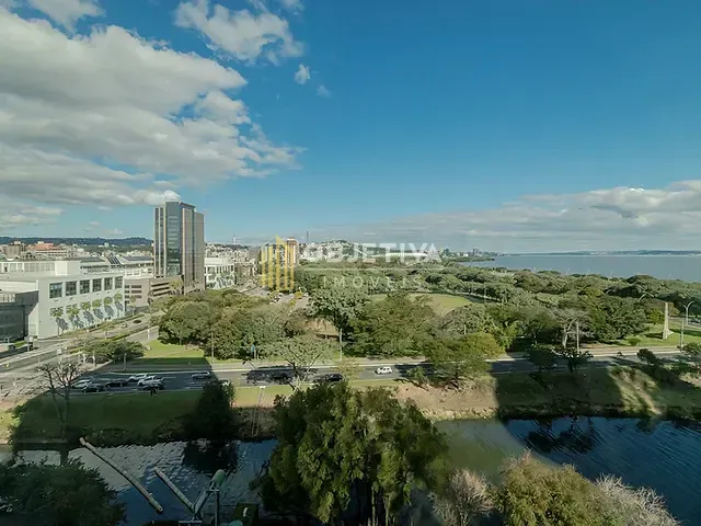 Sala à venda, no bairro Praia de Belas em Porto Alegre