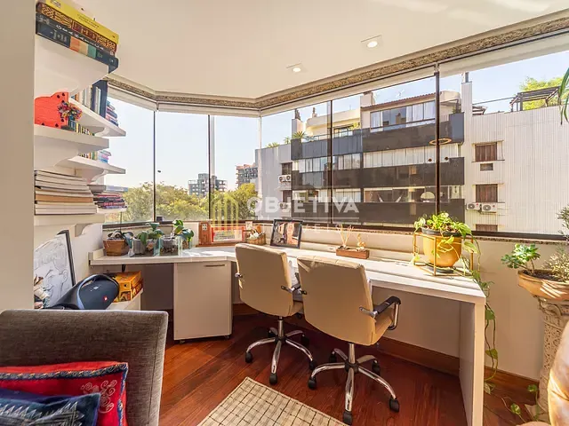 Apartamento 3 quartos e 6 banheiros, à venda, no bairro Petrópolis em Porto Alegre