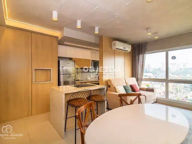 Apartamento 2 quartos e 4 banheiros, à venda ou para alugar, no bairro Passo da Areia em Porto Alegre