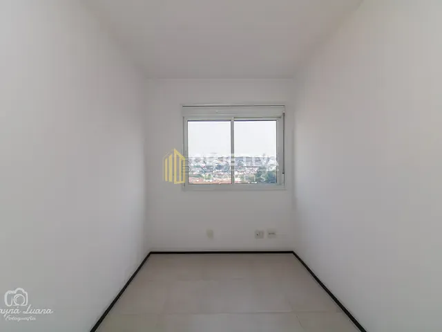 Apartamento 2 quartos e 4 banheiros, à venda ou para alugar, no bairro Passo da Areia em Porto Alegre