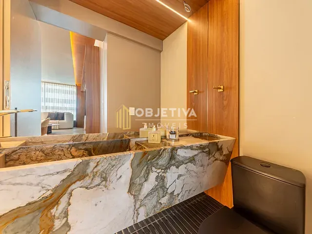 Apartamento 3 quartos e 10 banheiros, à venda, no bairro Mont Serrat em Porto Alegre