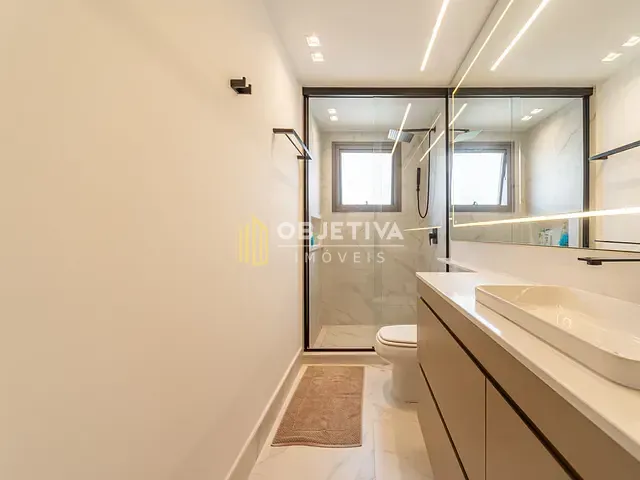 Apartamento 3 quartos e 10 banheiros, à venda, no bairro Mont Serrat em Porto Alegre