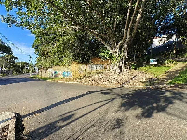Terreno à venda, no bairro Cristal em Porto Alegre