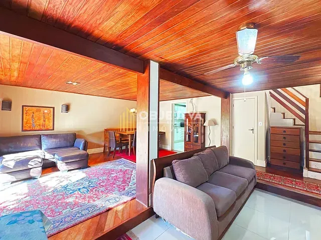 Casa 3 quartos e 3 banheiros, à venda, no bairro Ipanema em Porto Alegre