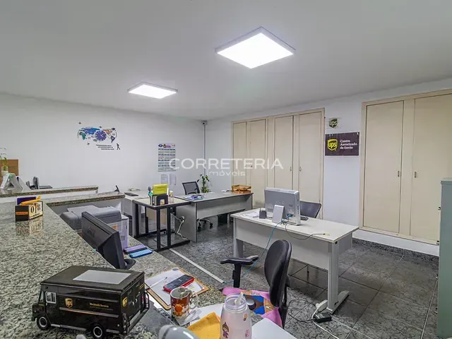 Galpão / Barracão à venda, no bairro Jardim Oriental em São Paulo