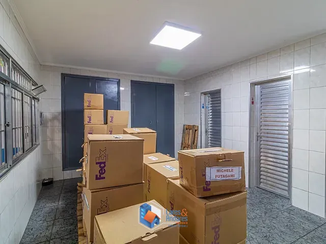 Galpão / Barracão à venda, no bairro Jardim Oriental em São Paulo