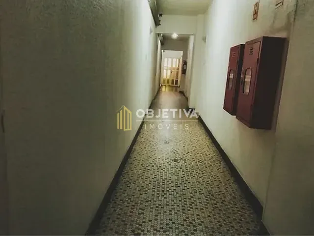 Sala à venda, no bairro Centro Histórico em Porto Alegre