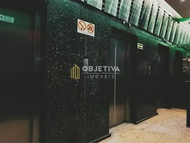 Sala à venda, no bairro Centro Histórico em Porto Alegre