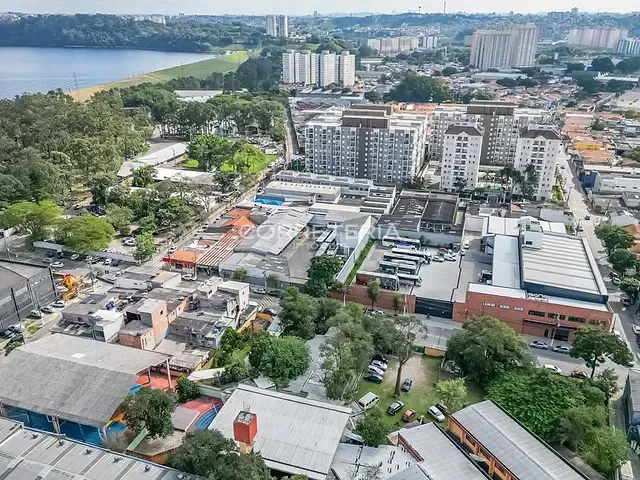 Casa 6 quartos e 4 banheiros, à venda, no bairro Socorro em São Paulo