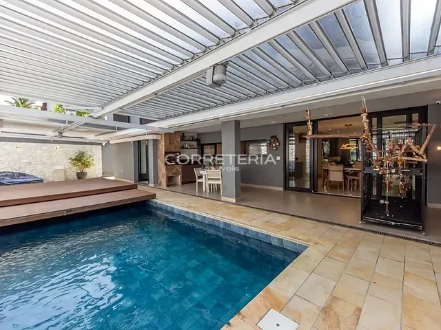 Casa 3 quartos e 3 banheiros, à venda, no bairro Alto da Boa Vista em São Paulo