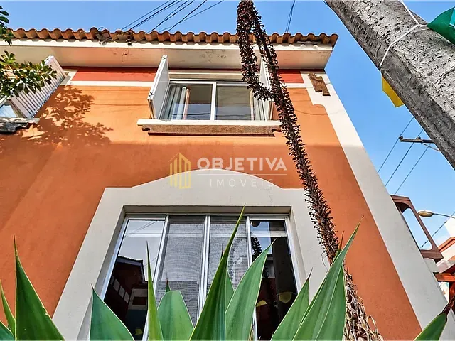 Casa 3 quartos e 3 banheiros, à venda, no bairro Jardim Itu em Porto Alegre