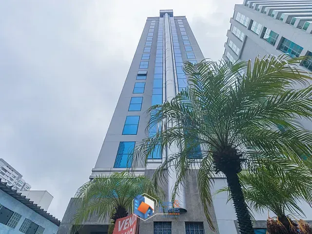 Sala à venda, no bairro Alto da Boa Vista em São Paulo