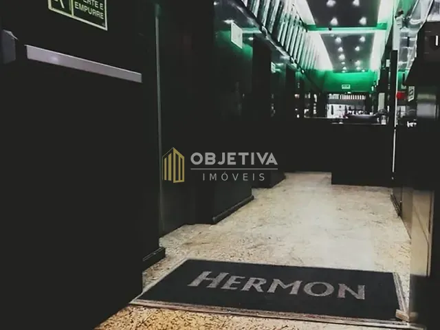 Sala à venda, no bairro Centro Histórico em Porto Alegre
