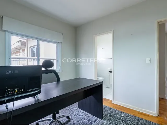 Casa 3 quartos e 5 banheiros, à venda, no bairro Jardim Petrópolis em São Paulo