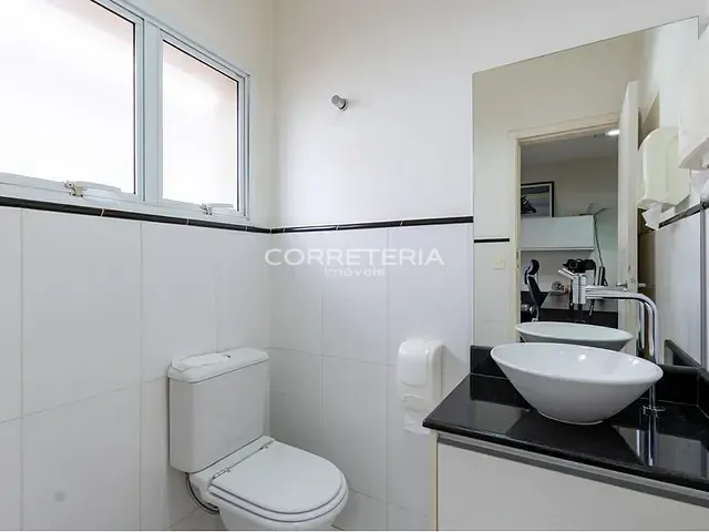 Casa 3 quartos e 5 banheiros, à venda, no bairro Jardim Petrópolis em São Paulo