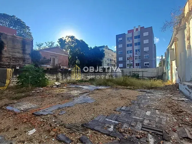 Terreno à venda, no bairro Bom Jesus em Porto Alegre