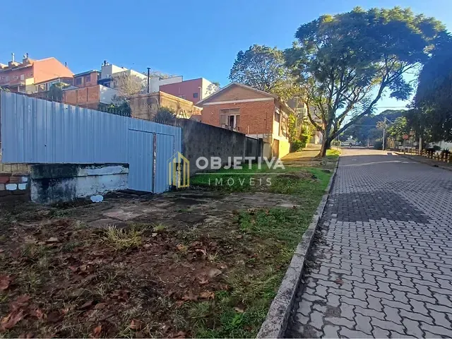 Terreno à venda, no bairro Bom Jesus em Porto Alegre
