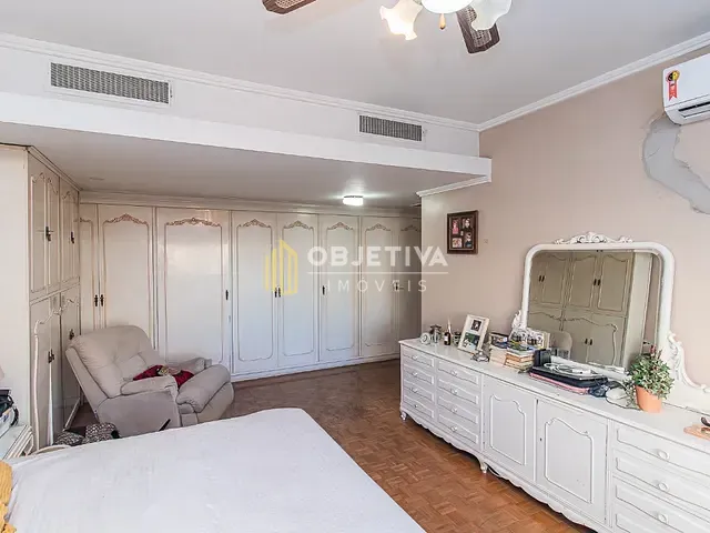 Apartamento 4 quartos e 5 banheiros, à venda, no bairro Moinhos de Vento em Porto Alegre