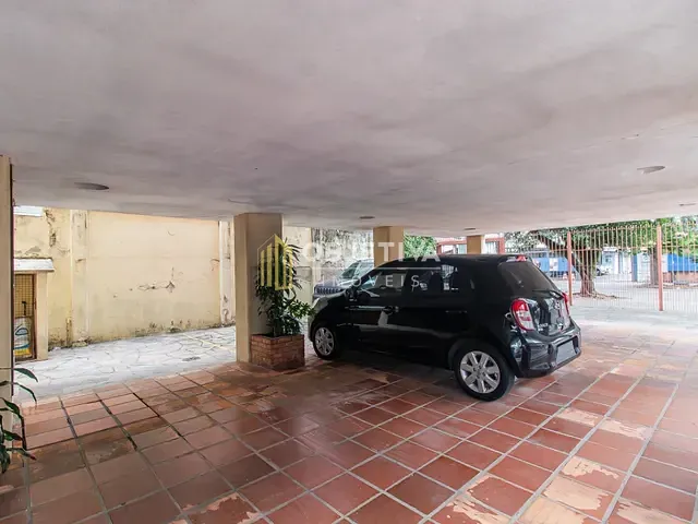 Apartamento 2 quartos e 2 banheiros, à venda, no bairro Santana em Porto Alegre